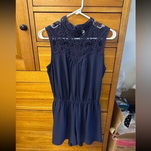 💃🏻24hr DRESS SALE!💃🏻 Navy Lace Sleeveless Romper